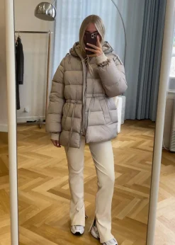 StellaMD jacket><noscript><img width=