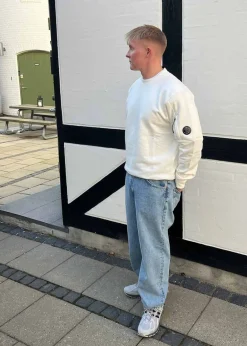 SWEATSHIRTS CREW NECK><noscript><img width=