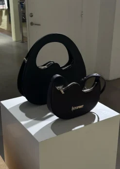 THEA BAG><noscript><img width=