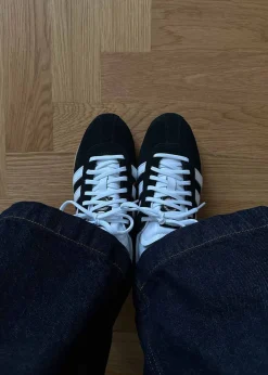 TOKYO><noscript><img width=