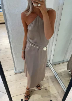 TulaMD dress><noscript><img width=