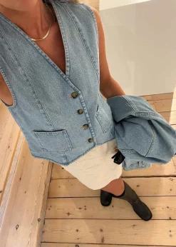 TylinMD vest><noscript><img width=