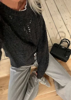 VERBIER CABLE KNIT><noscript><img width=