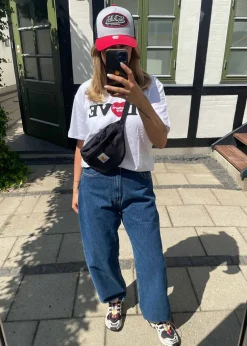 W' Brandon Pant><noscript><img width=