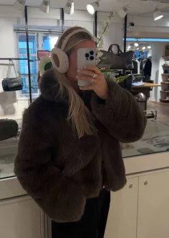 W Sheepskin Embroidery Earmuff>UGG Online