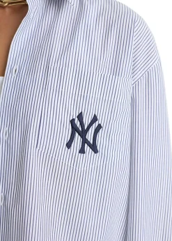 Yankees Serif Oversized Shirt><noscript><img width=